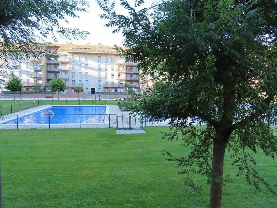 Precioso Atico Con Bonitas Vistas A La Pena Oroel Apartment Jaca Ngoại thất bức ảnh