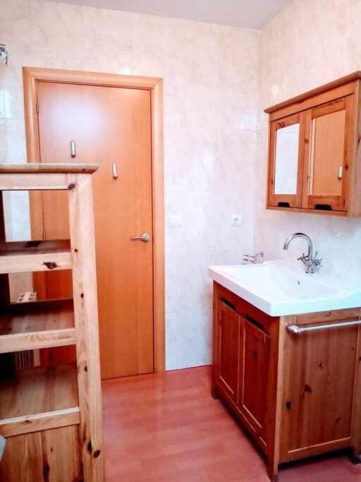 Precioso Atico Con Bonitas Vistas A La Pena Oroel Apartment Jaca Ngoại thất bức ảnh