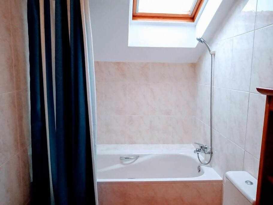 Precioso Atico Con Bonitas Vistas A La Pena Oroel Apartment Jaca Ngoại thất bức ảnh